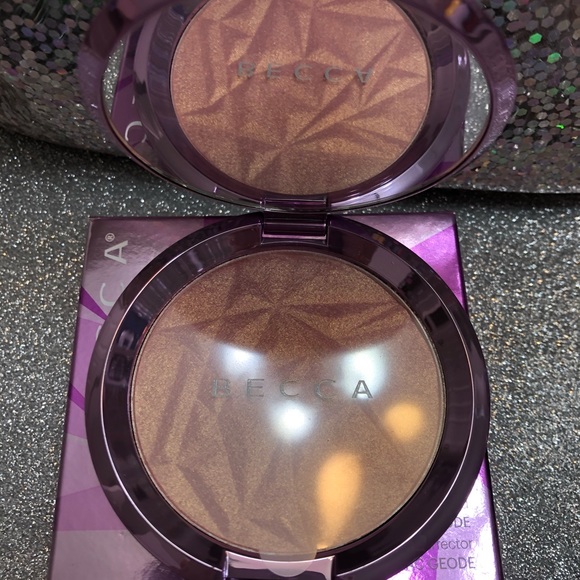 BNIB! BECCA Shimmering Skin Perfector Lilac Geode - Picture 2 of 6